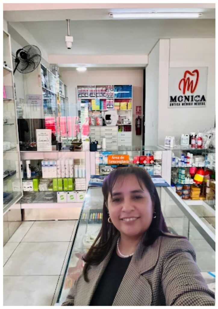 empresa monica